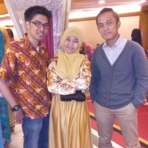 ekofebria's profile picture. Bawa mimpi & keyakinanmu setiap hari, kamu lihat setiap hari, dan percaya kamu pasti bisa |  ♥ Ines Puspita Sari