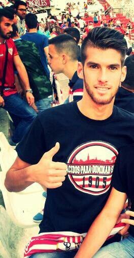 Amante del deporte:) Ultras nella vita non solo alla partita:)! Sevilla Futbol Club!! Soy el dueño de mi destino..