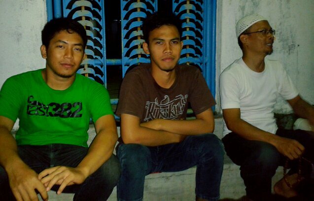 ºAllah, Familyº Life is simple but the hardest thing is to life in a simple way