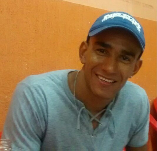 BorgesAlexan's profile picture. Sou aquele que você nunca sera