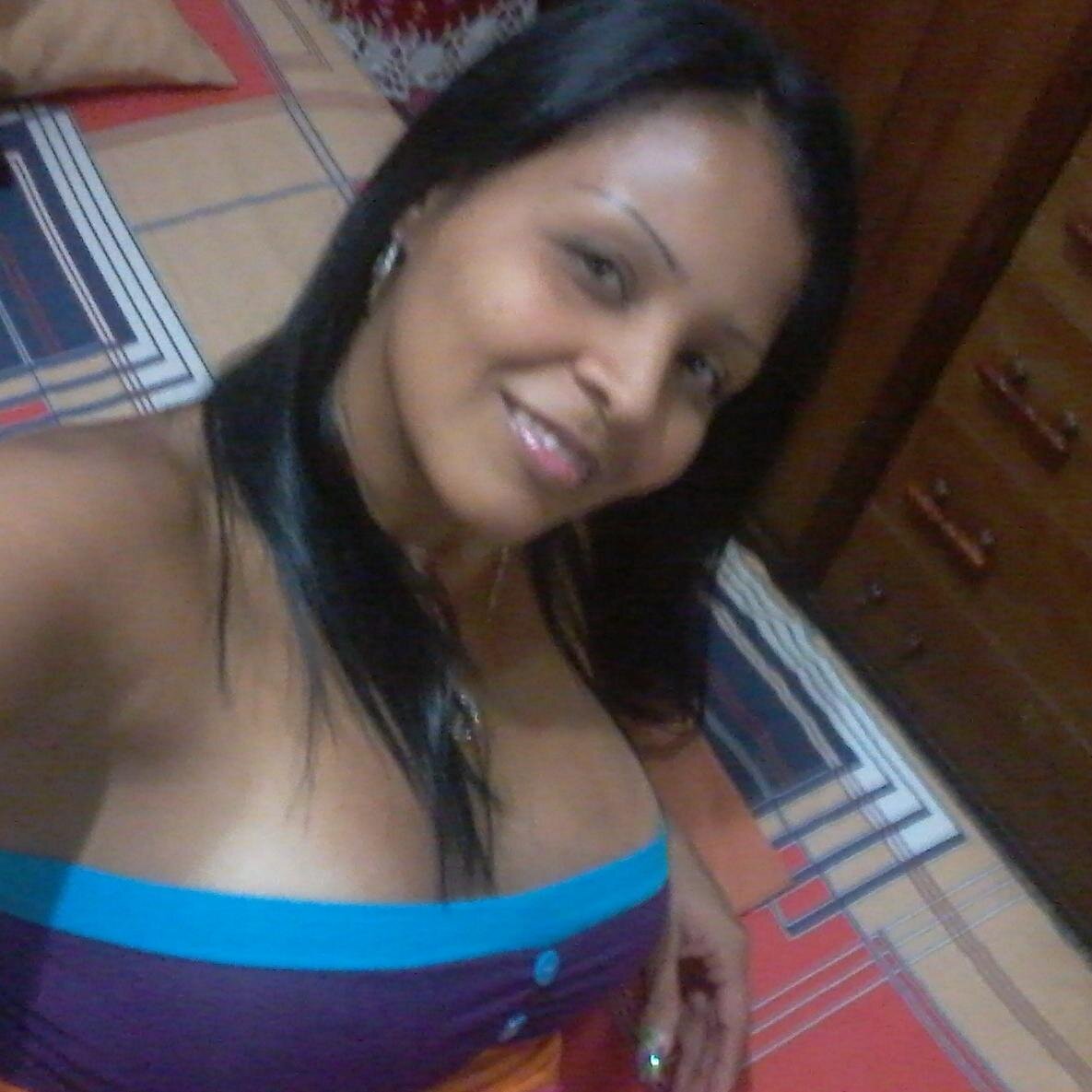 feliz de todo lo que tengo e inmensamente agradecida de dios