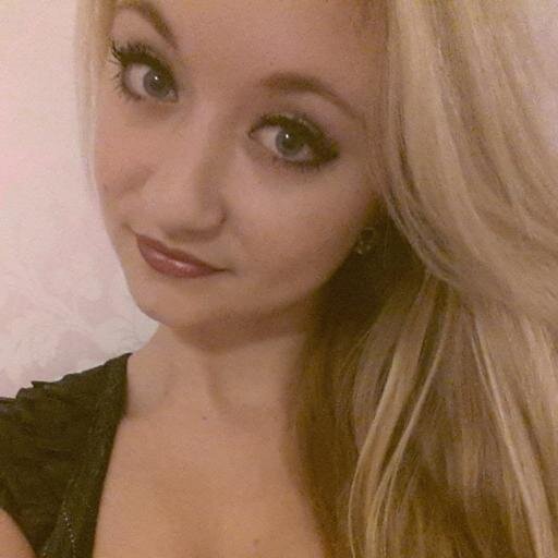 EmmaJones11xxx's profile picture. - Emma Jones - 24 years old - Marketing and Product Executive - Sivantos UK - English Language and Linguistics Graduate - Always smiling -