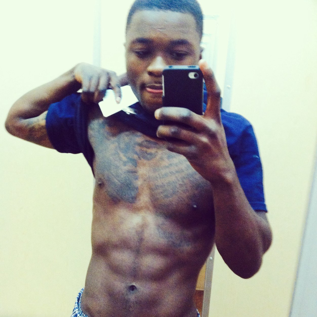 R.I.P to all my dead #homiz 6feet under......#Riden 4ur Blowen #OZ Fashoo