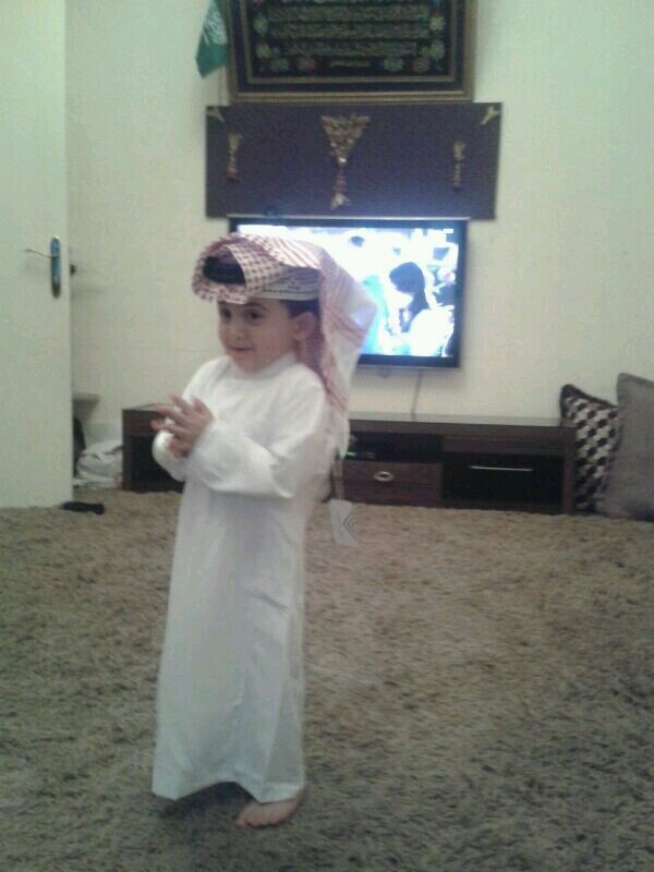 paried1389's profile picture. ‏لايغرك هتاف القوم بالوطن فالقوم في السر غير القوم في العلن