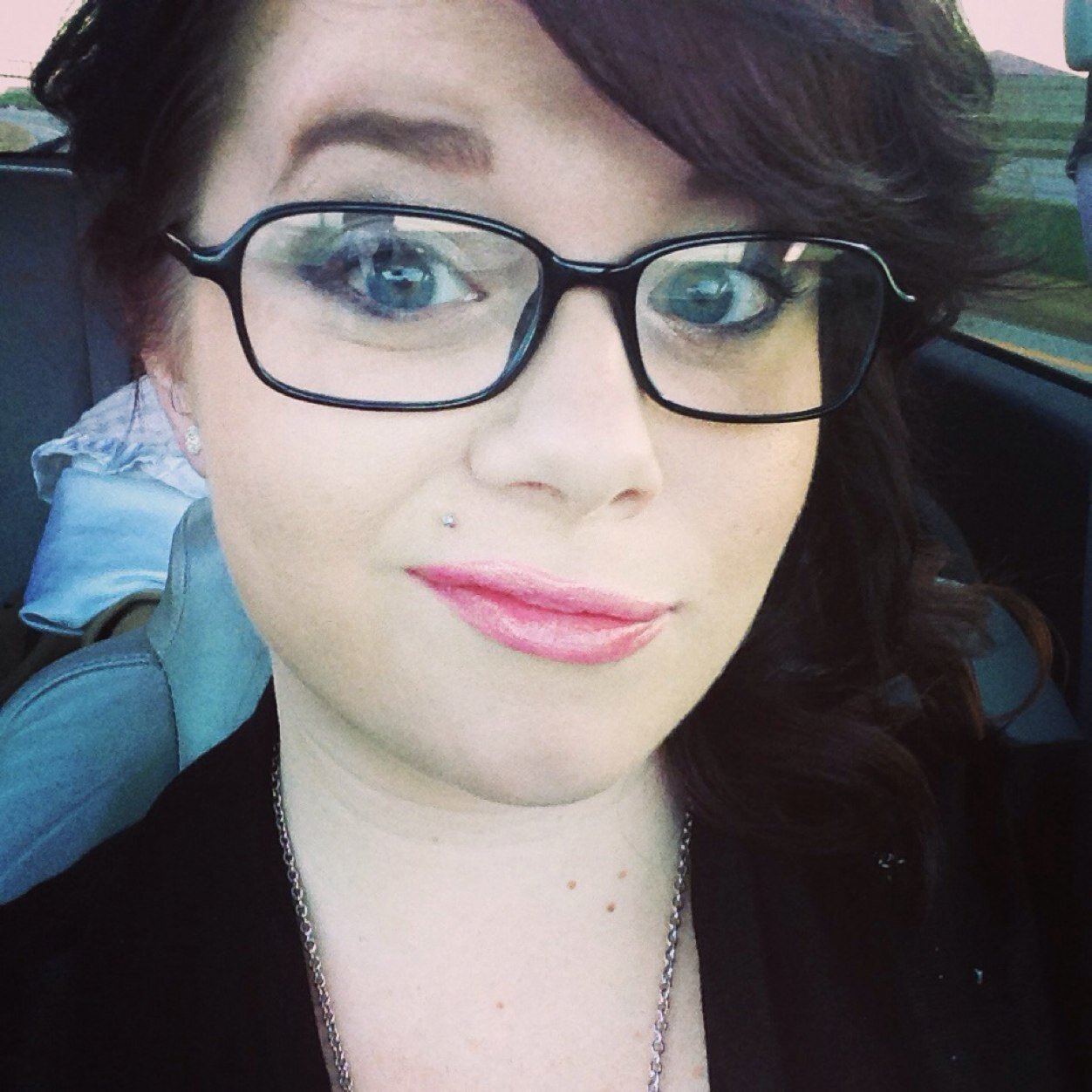 SalonChick84's profile picture. Make jokes, no stress, love, live, life, proceed, progress!