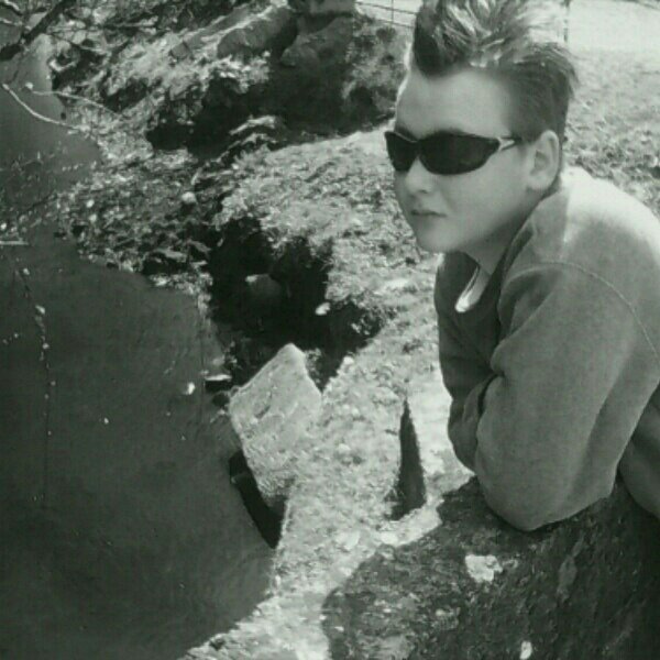 williamdennismc's profile picture. 13 years old lives In thurles co.tipperary in ireland like singing and boxing :)