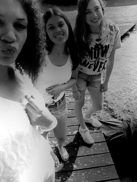 ~ friends & family #1 ~ weredi ~ ha4e ~ 15 jaar ~ insta: amberschenkels ~ snap: a.schenkels