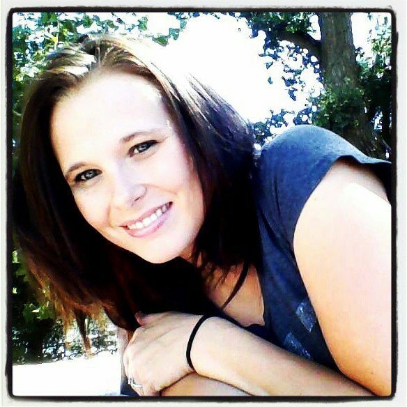 Love. Live .happeness is the secrect to life