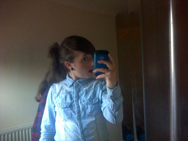 Scottish I'm 14   I love  JOEY ESSEX ,   jordan morris and matthew Clemson only !