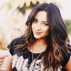 Estudiante del Rosewood High. Deporte como modo de vida. #PLLworldLive.