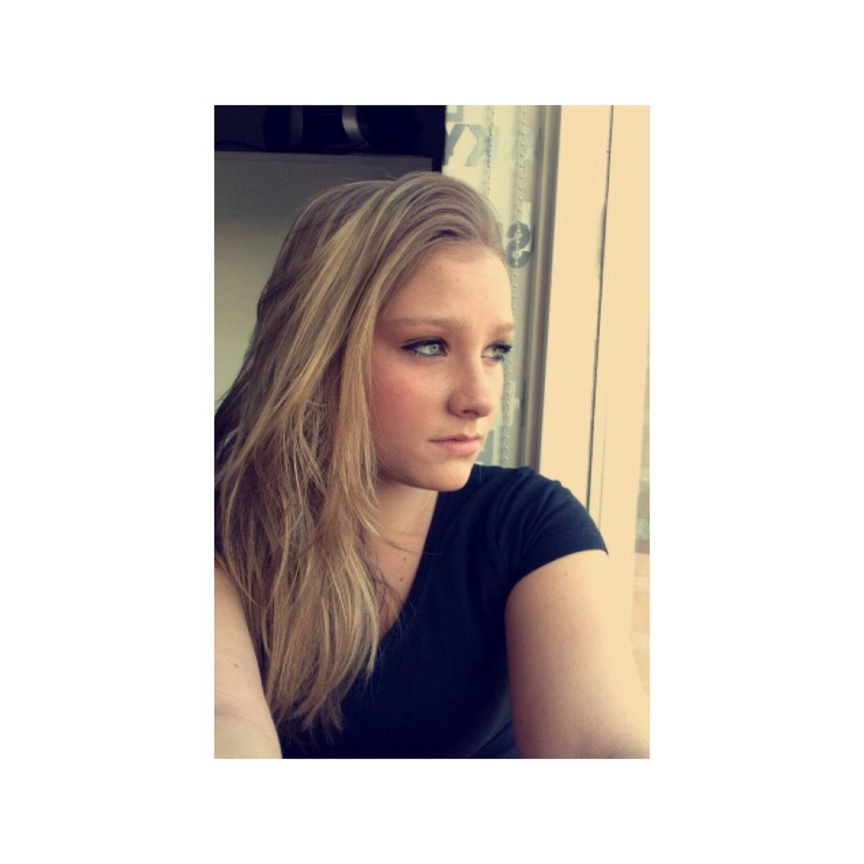 Heey bby lekker ding je bent een supper schat met je acties loveyouu xx nathalieee