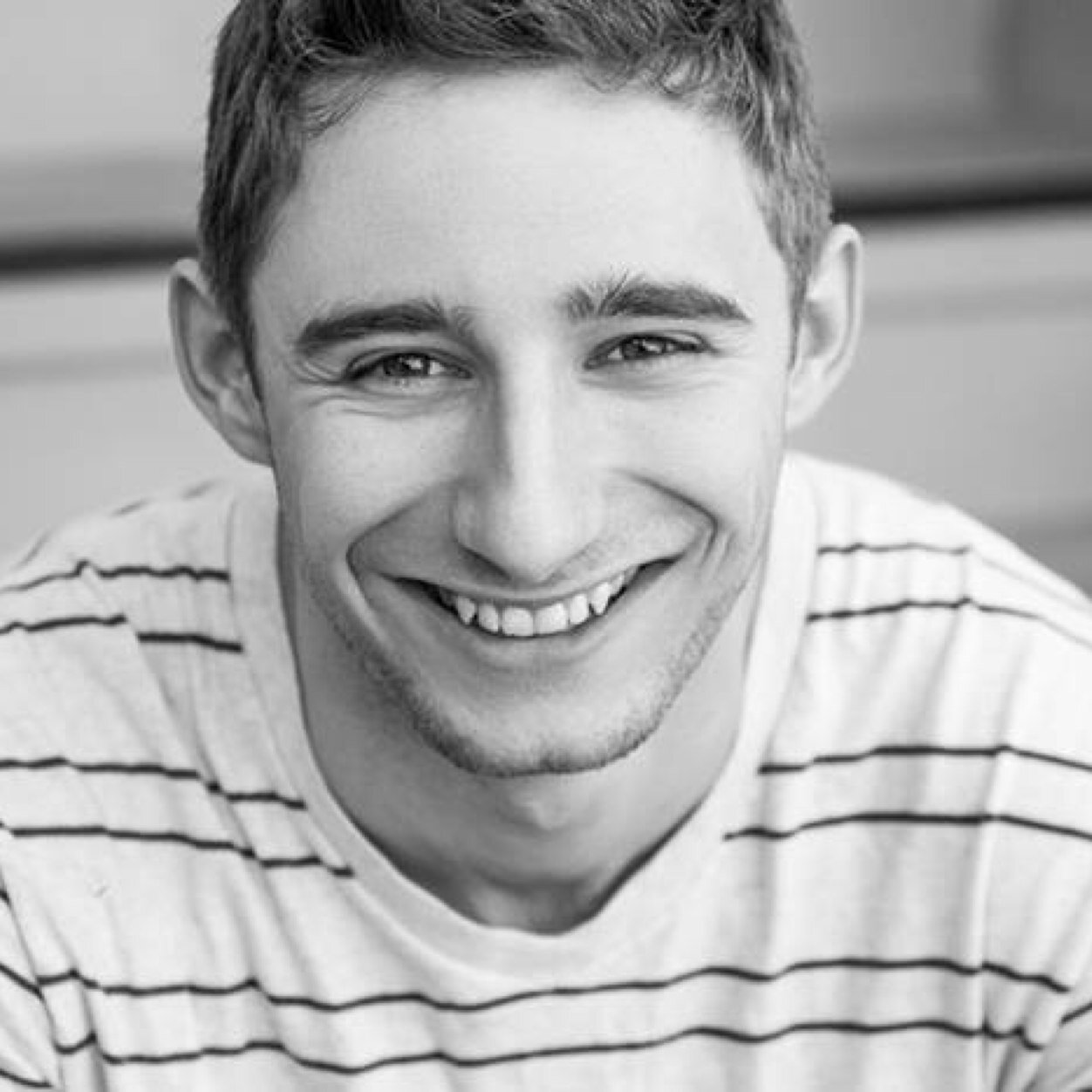 Young individual who loves business, photography and meeting new people. 
Photographer full time specializing in Weddings
