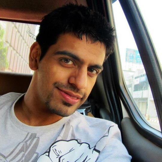 A techie Delhite,A graphics Designer ,A Steve Jobs Lover,Indian Heritage Lover and AOL volunteer!