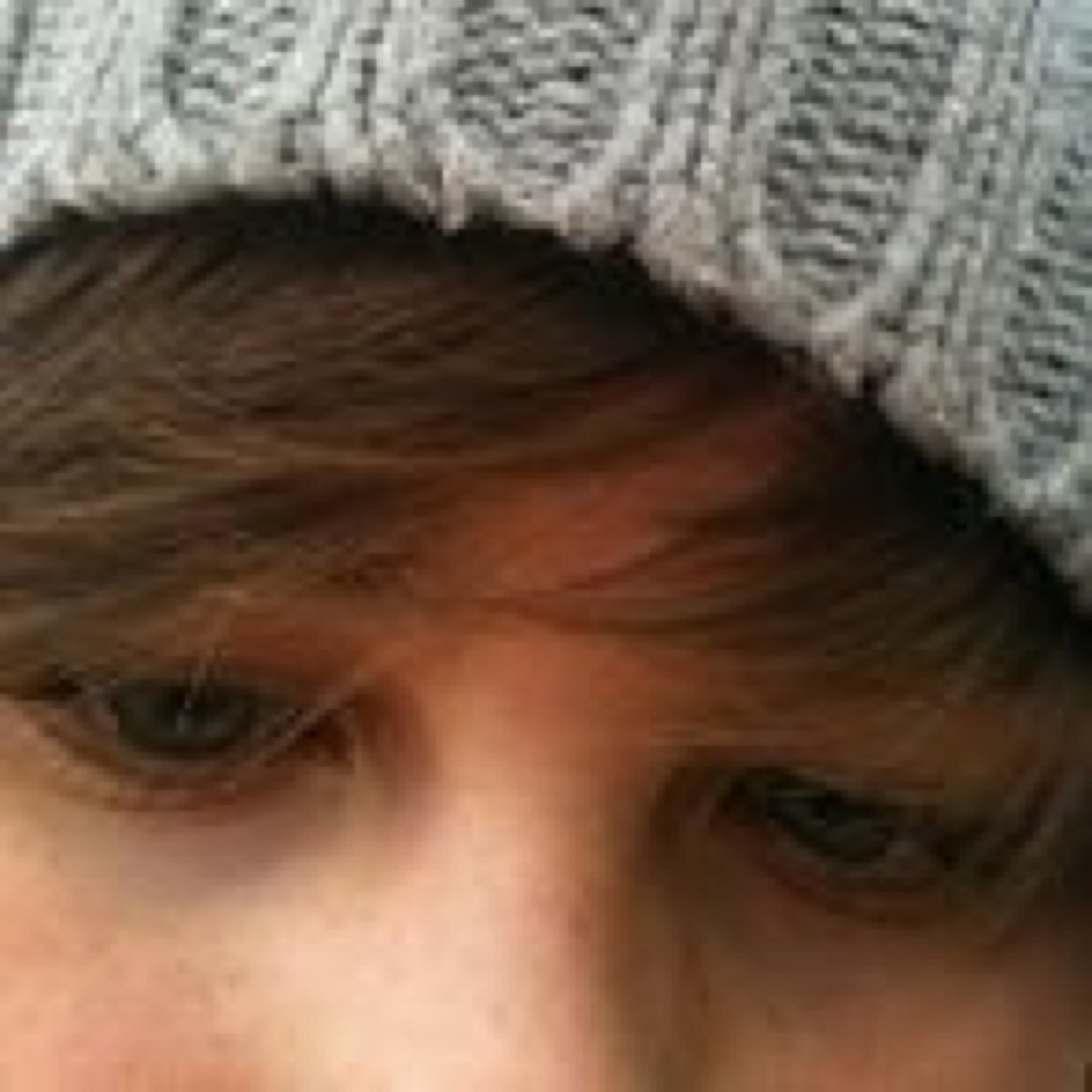 Hey leude... Bin Nilsi 12 Jahre alt, und SINGLE!!! ^^ Hamburg3 mein Verein und natürlich Liverpool 333 #love Wohne nähe MD ^^
Hacke call of duty !!!