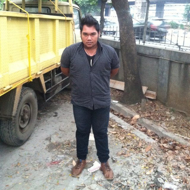 Line hiljoni,path hilman rifqi,askfm @hilmanjoni,instagram hilmanjoni.SMAN 28 2013,FISIP UI