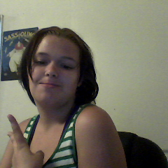 healtheworld195's profile picture. 