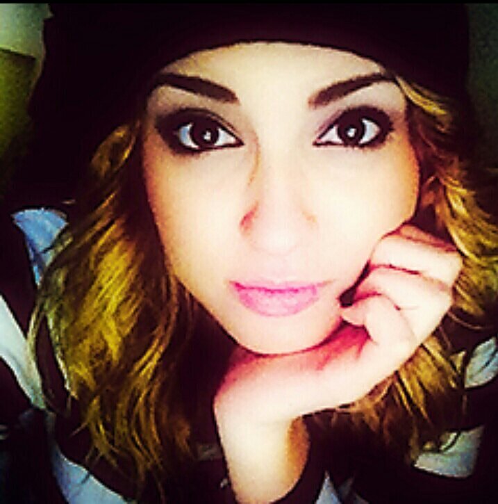 *:･ﾟ✧ SER FÃ DE GORDA É PRA TROXA AINDA BEM Q SOU FÃ DA DEMI LOVATO *:･ﾟ✧
