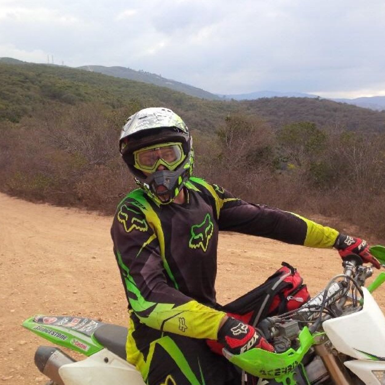 I like motocross, videogames and musik electronica