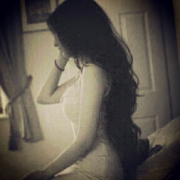 3no990's profile picture. لآ ااججيد سَوى الضحكك ۆ معآملة الناس بحسن نية وشخصيتي متواضعہ'هِ ۈ لم ااجبر ااحدا اان يبقئ معي ابداَ ..