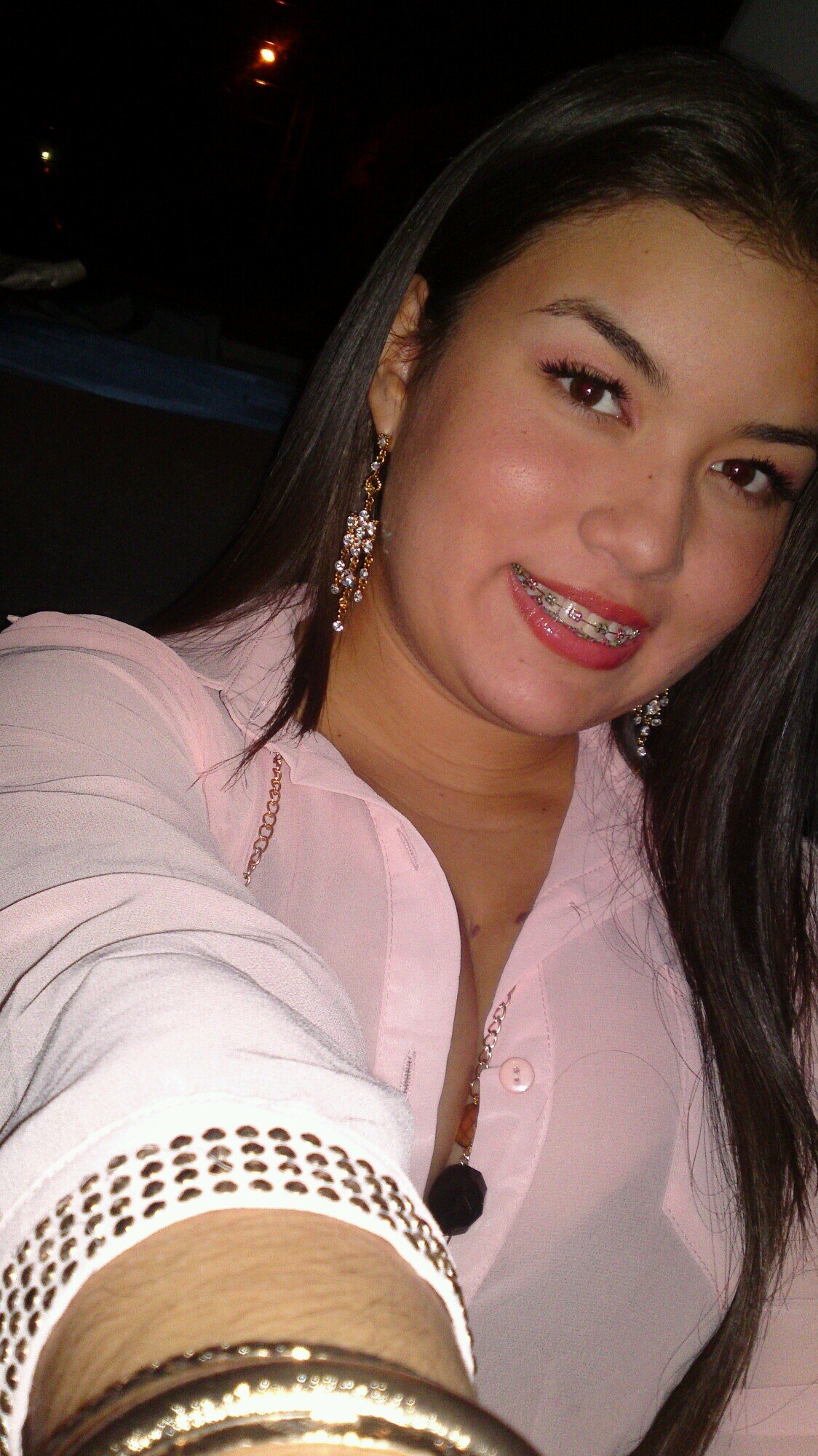 I lovee to eat candyy. Im a really funn person too hang out with. I  alwayys follow my followers back