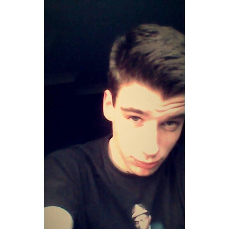 Instagram: _jxm