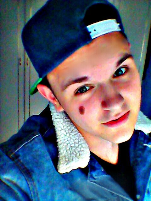 RyanCarey21's profile picture. 