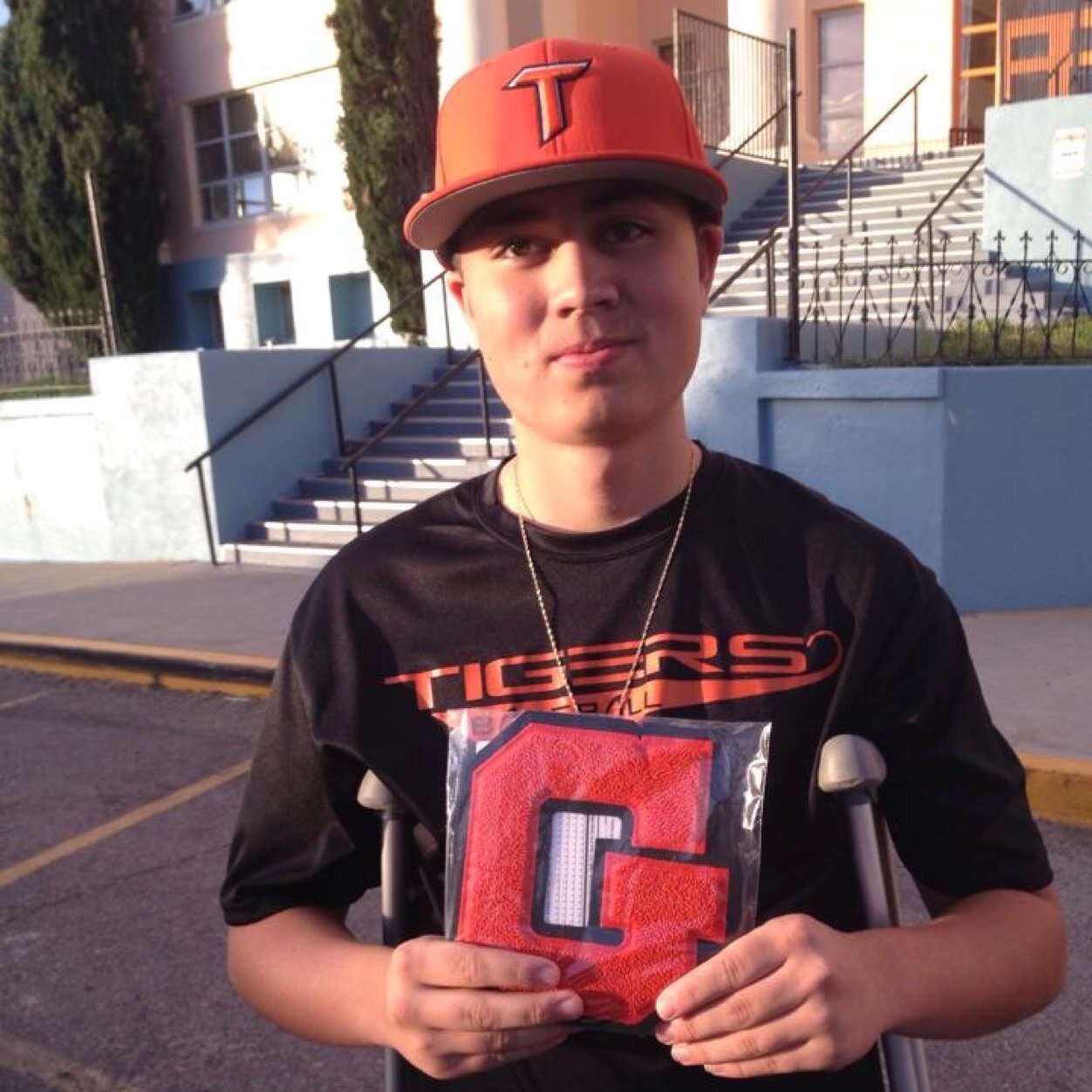 Globe Tiger Right Fielder! I rather be in LA!!