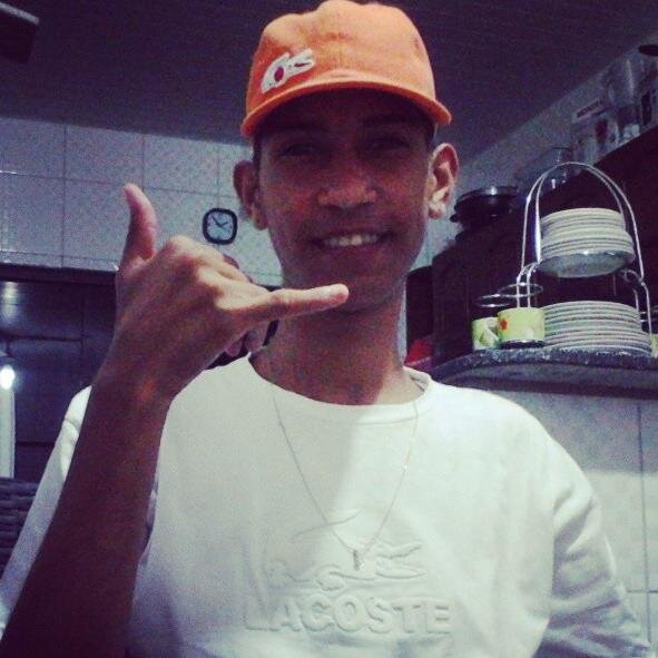 - gustavo da silva barbosa , vive [f]