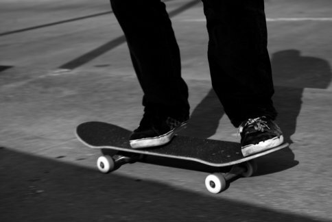 pues ola chavalesxD me gusta andar en skate me considero muy divertido y extrovertidoxD