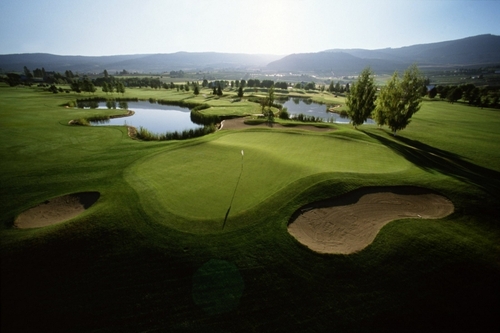 Kelowna's favourite 18 hole, championship golf course!  Legends Golf Grill, 18 holePutting Course, Memberships available, part of http://t.co/HgDaMGJ10s