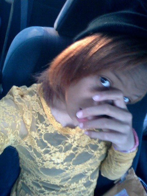 Follow me i follow backk  . Fashion my passion  . 11.13 nd ima queen .