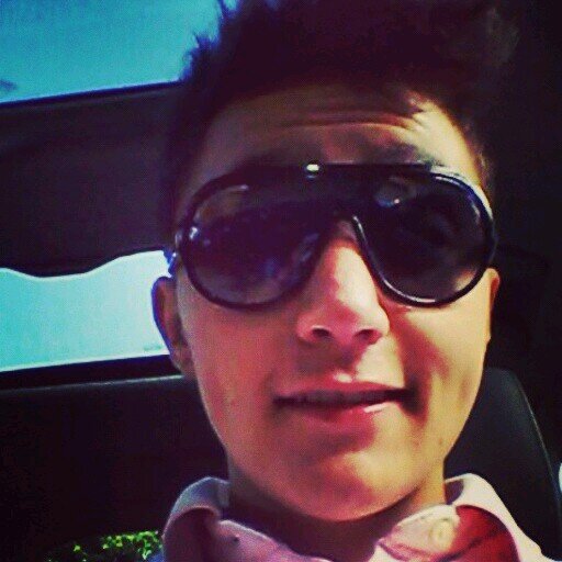Brilhando em vida, Sorrindo a toa, Vibrando só Amor e Paz ... !                  Wpp: 49 9933-7384