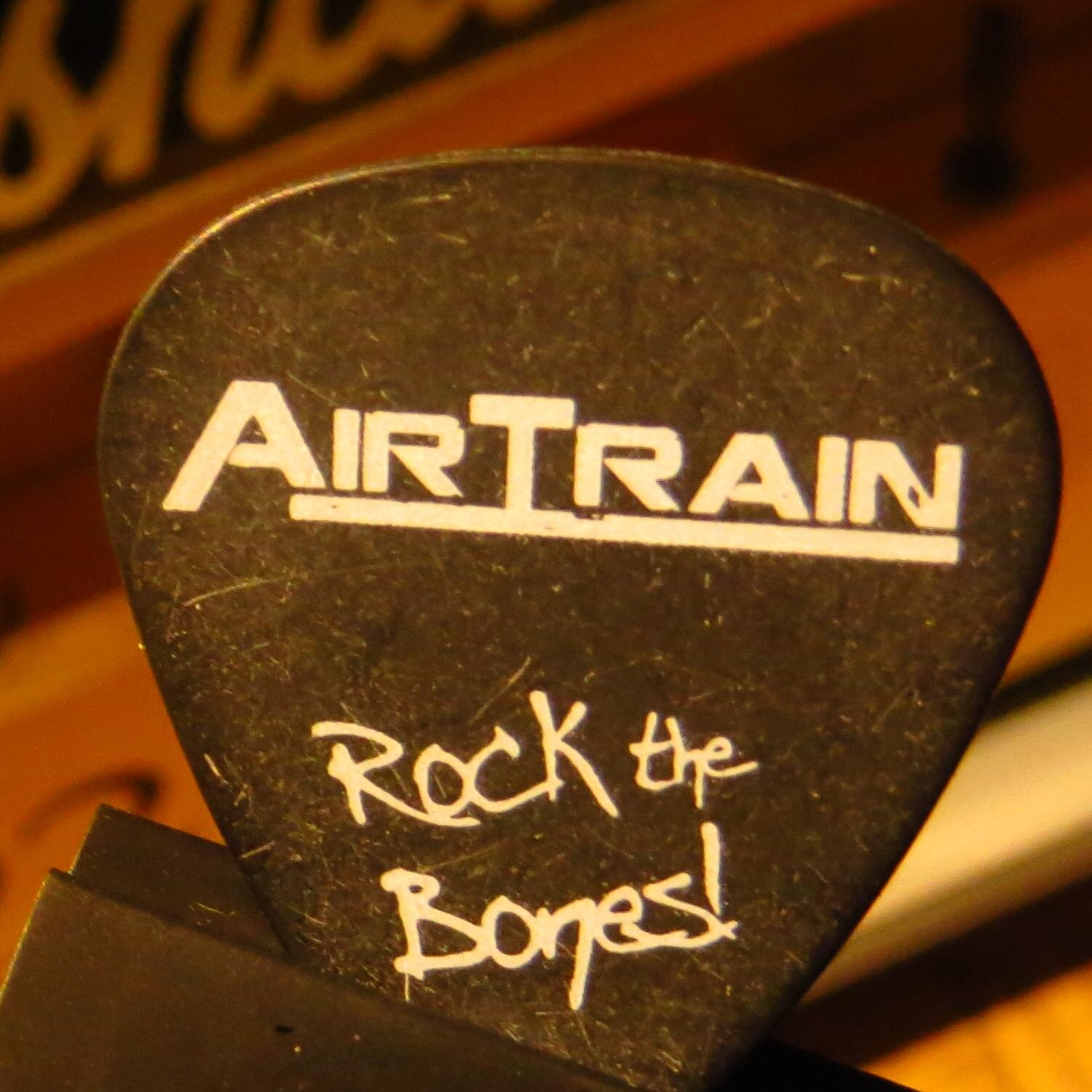 AirTrain is a hard rock band from São Paulo, Brazil. The band is currently composing new tracks for their new EP called Rock the Bones.