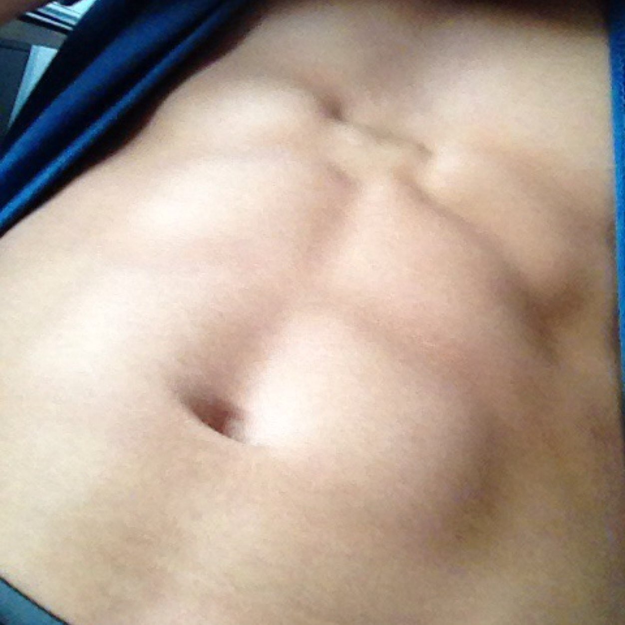 Ab selfie central. DM me ab selfies.