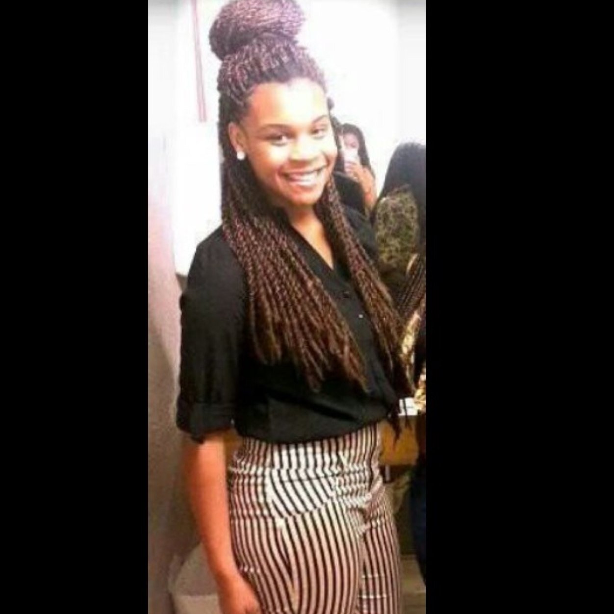 its me tee follow me i dont mind | follow me ill lead the way