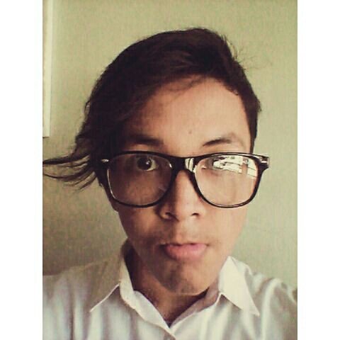 Classical Music | Work, School, and Eat | Percussion SMM'13 YK | Member of @BekerengPerkusi | Drummer of @dropoutbeatdown | Drums make me alive! ♫♪˙❤‿❤˙♫♪