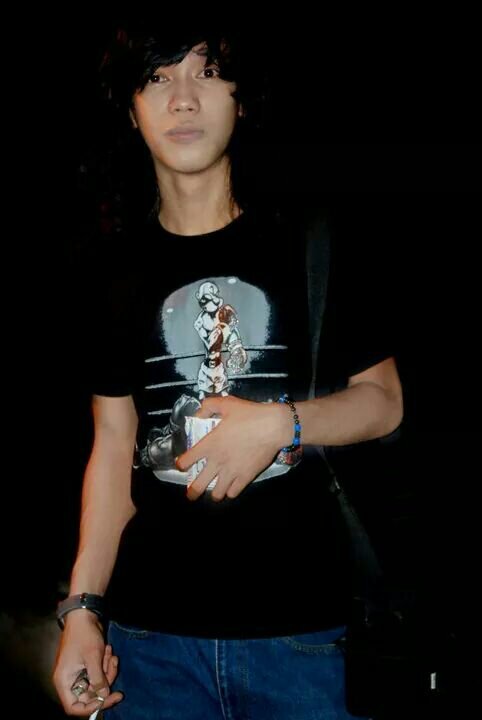 bedbjoe's profile picture. I love smoking forever