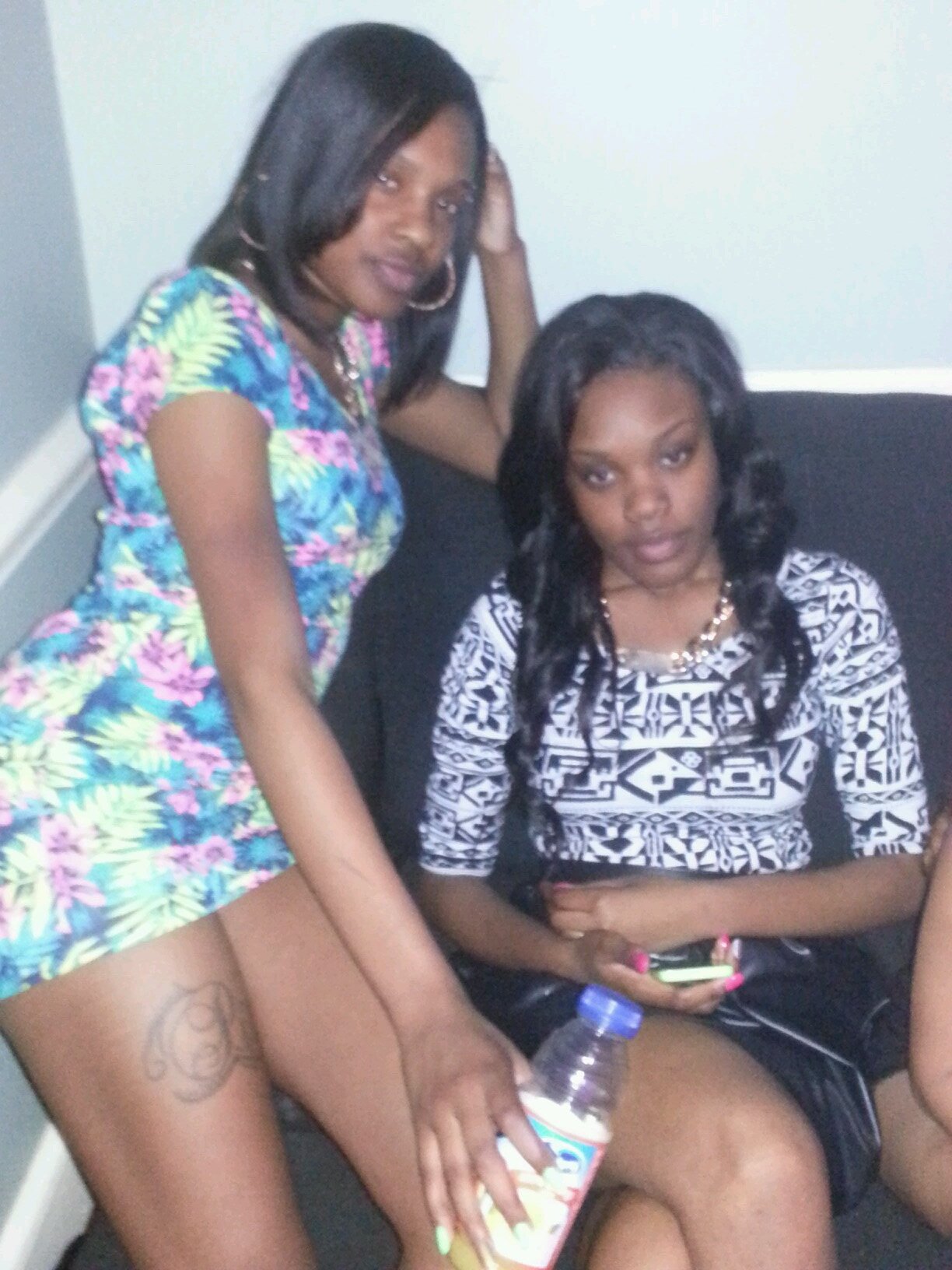 _twatchANDlearn's profile picture. Your Tweets Against Miness ! :) -Just follow me ..