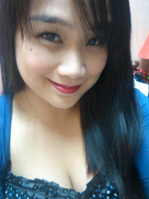 chubylicious_ac's profile picture. i'm happy with my life,contented of what i am and what i have but then still got too many aims n dreams in life to be fulfilled.i just thank God for everything