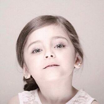 تخسى كل الانديه اشجعها دام الهلال موجود :) !