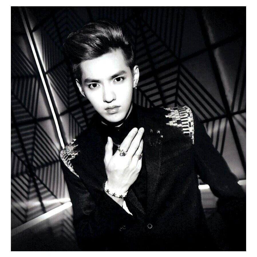 Hellobaby. My name's Wu Yifan I'm Just Roleplayer. 3