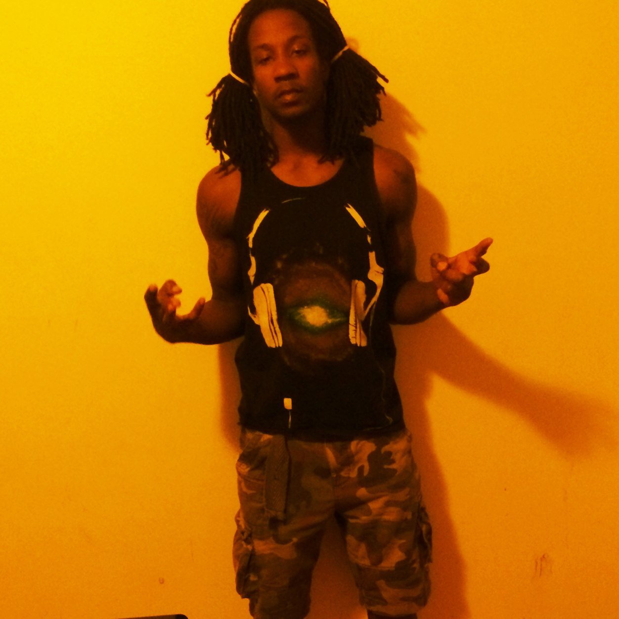 My life gone gone flash b4 my eyes one day I'm just tryna make it worth watching