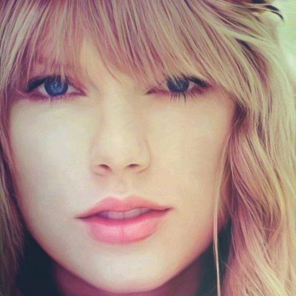 fan page| i love taylorswift| swiftie| forever and always∞