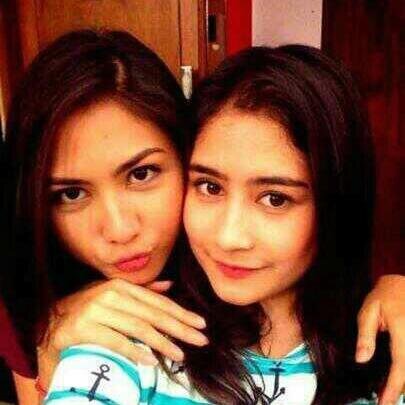Roleplayer of @PrillyBie as Sisi at Ganteng-Ganteng Serigala SCTV ;)
