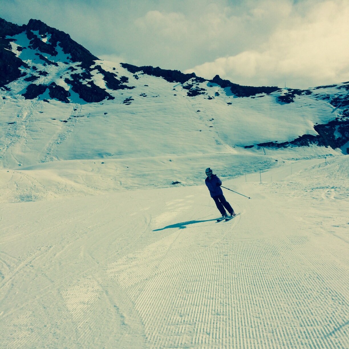 Alexxyb's profile picture. 