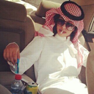 اذا مررت من هنآ اذكرنني بدعوه (: