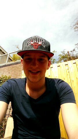 Real Madrid & Ajax | @Nino_NAMEK #PlaneetNamek fan | Rishi ik mis je 24-11-12 :(
