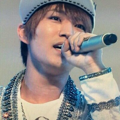 はがなつみ かけがえない時間を ともに生き いつも 心は 繋がってる たとえ 遠く 離れていようとも 忘れないよ この思い With Love With Love 滝沢秀明