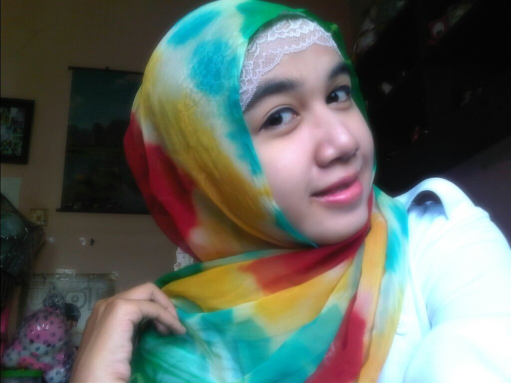 Arief Adhani's Wife, Ibu Rumah Tangga, Calon Ibu, Seorang Tenaga Kesehatan, Business Women, Punya Butik Blue Shop Fashion..