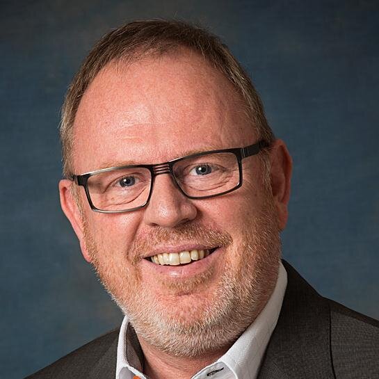 Gennem sociale medier skabe dialog og relationer af privat og erhvervsmæssig karakter indenfor golf, online marketing og management.
